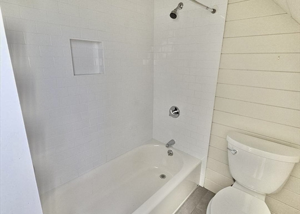 42 Grampian Way - Dorchester