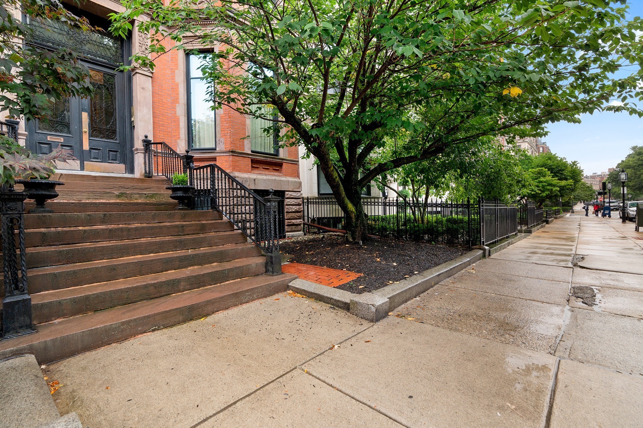 302 Commonwealth Ave. - Back Bay