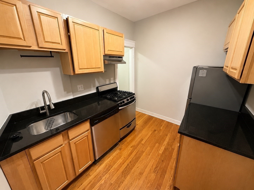 69 Park Dr. - Fenway