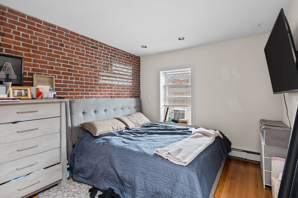 77 Fulton - North End