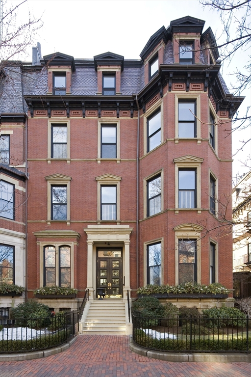 90 Marlborough - Back Bay