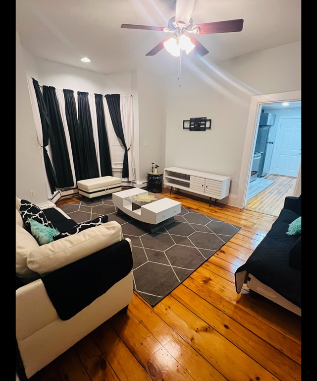 122 Central Ave. - Hyde Park