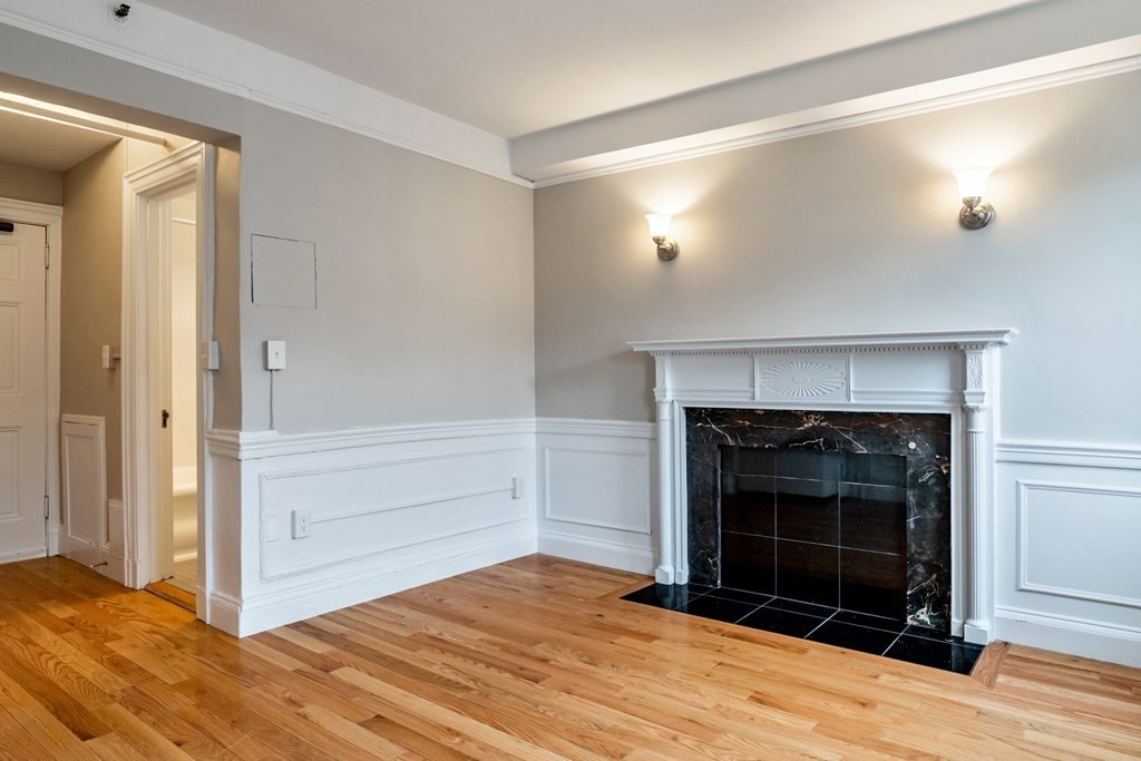 124 Bowdoin St. - Beacon Hill