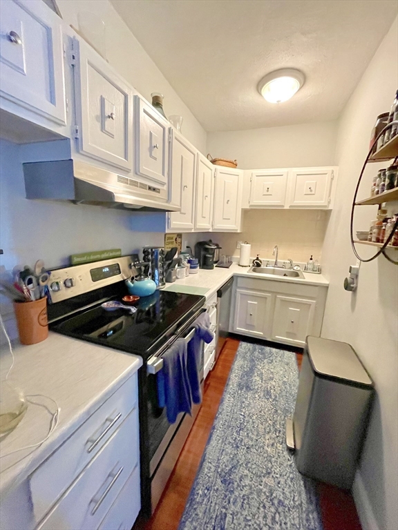 820 East 6th - South Boston
