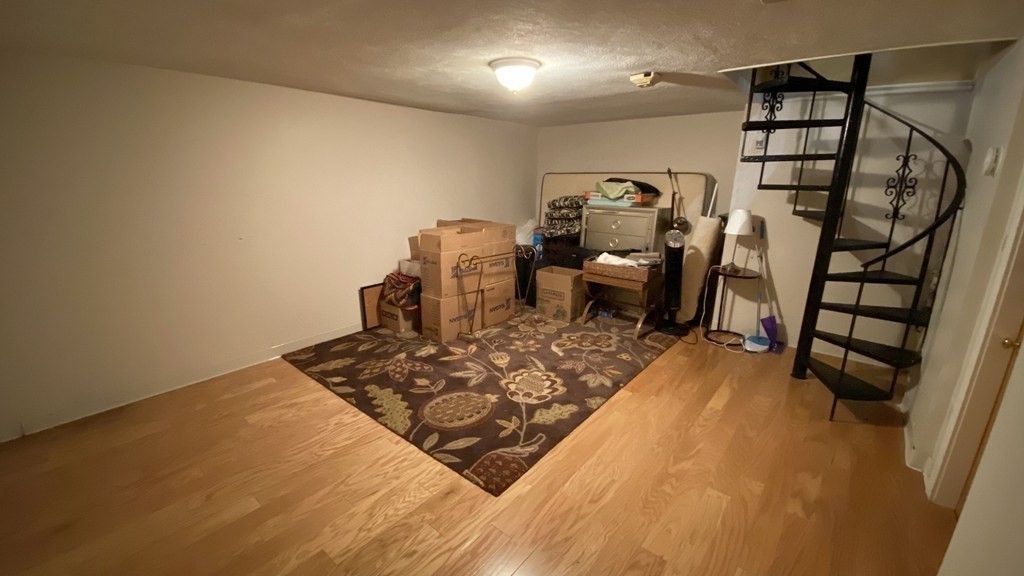 608 Tremont - South End