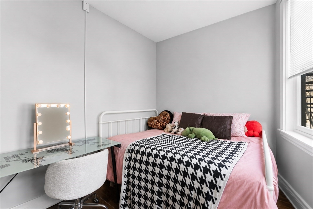 168 Endicott St. - North End