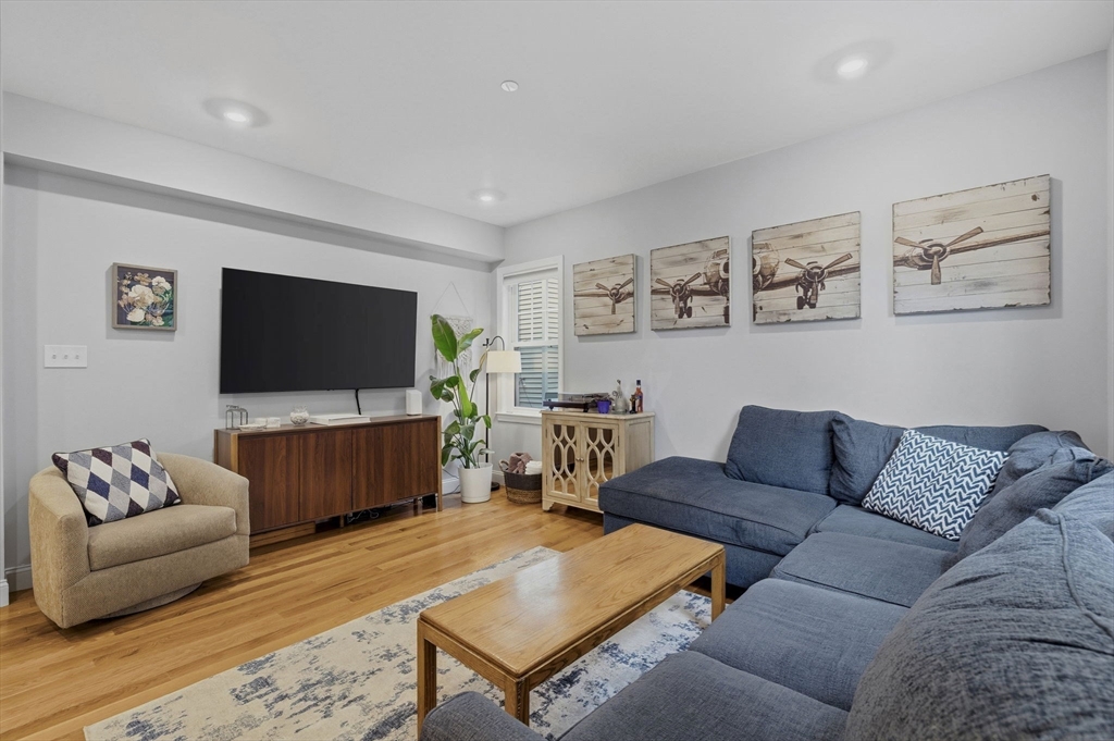 588 Adams - Dorchester