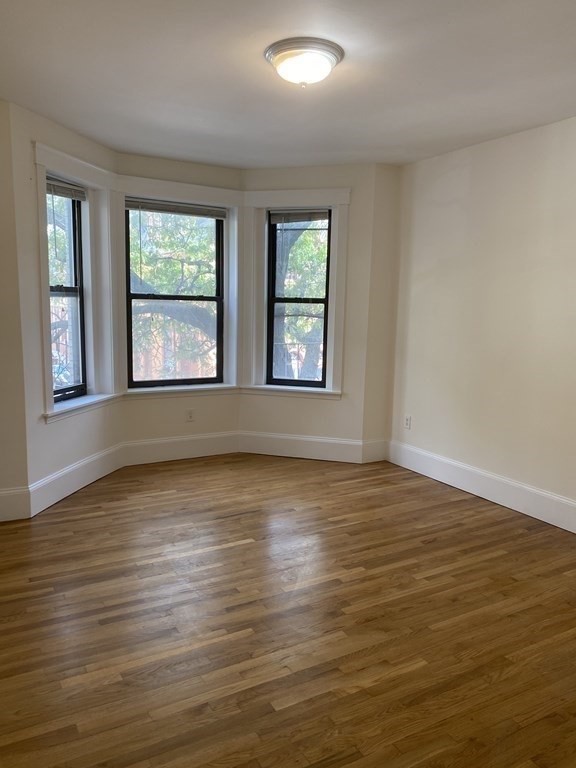 39 Hemenway - Fenway