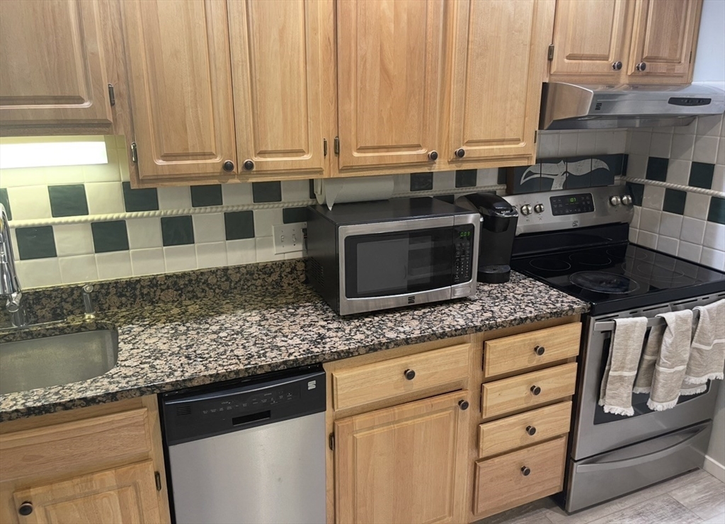 10 Linda Ln. - Dorchester