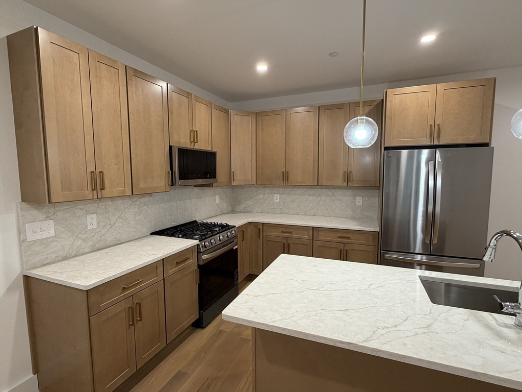 95 Addison - East Boston