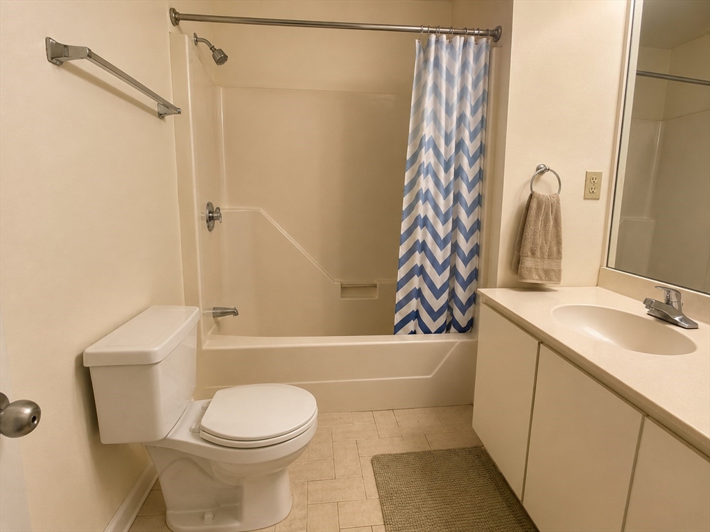 84 Gainsborough - Fenway