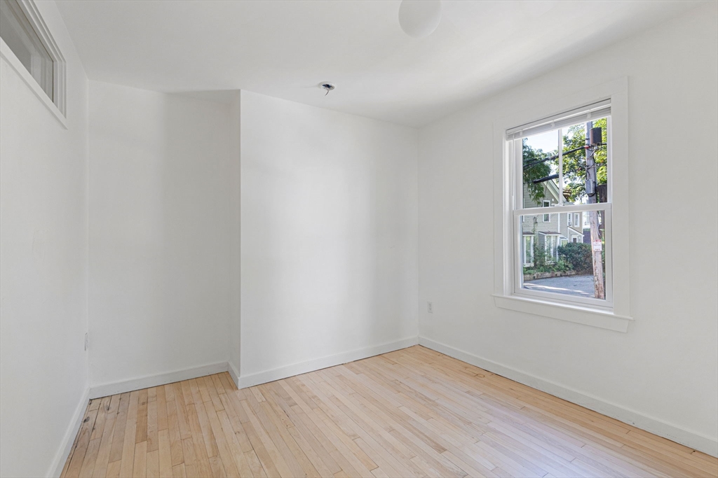 577 Franklin St. - Riverside