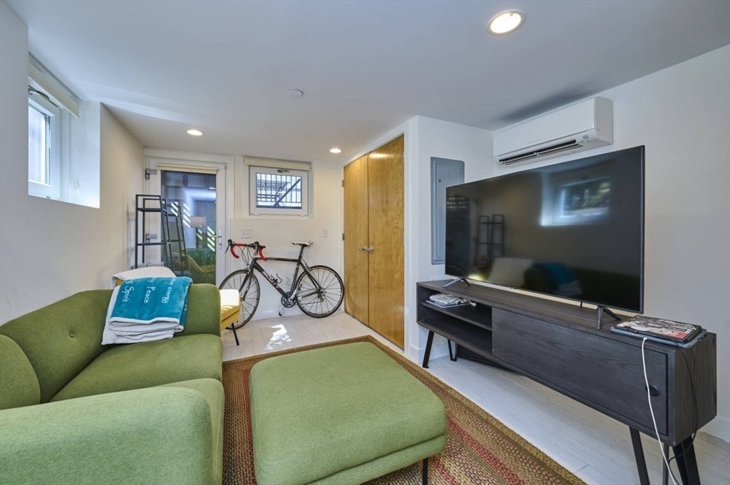 13 Clary St. - Wellington