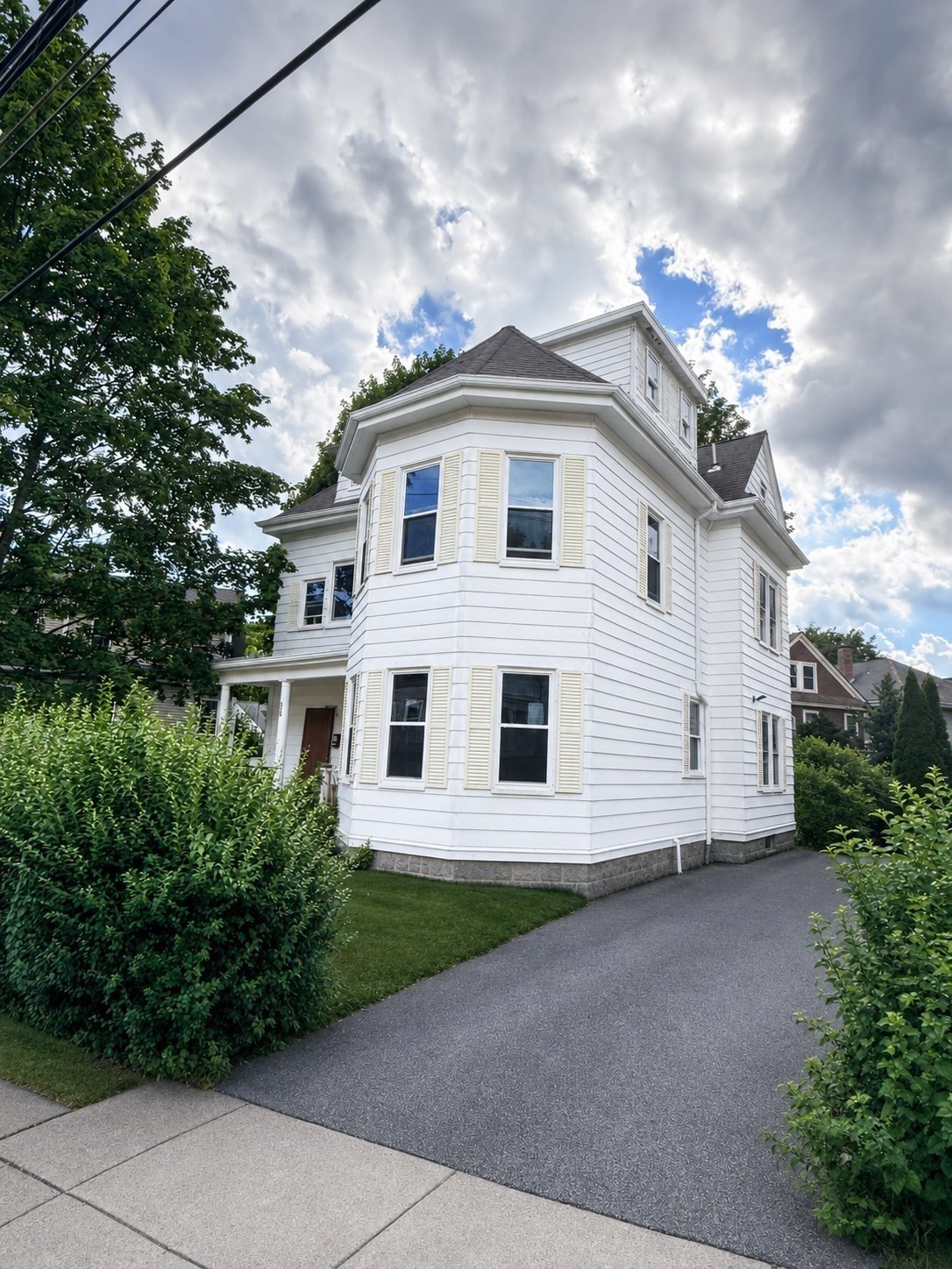 36 Champney - Brighton
