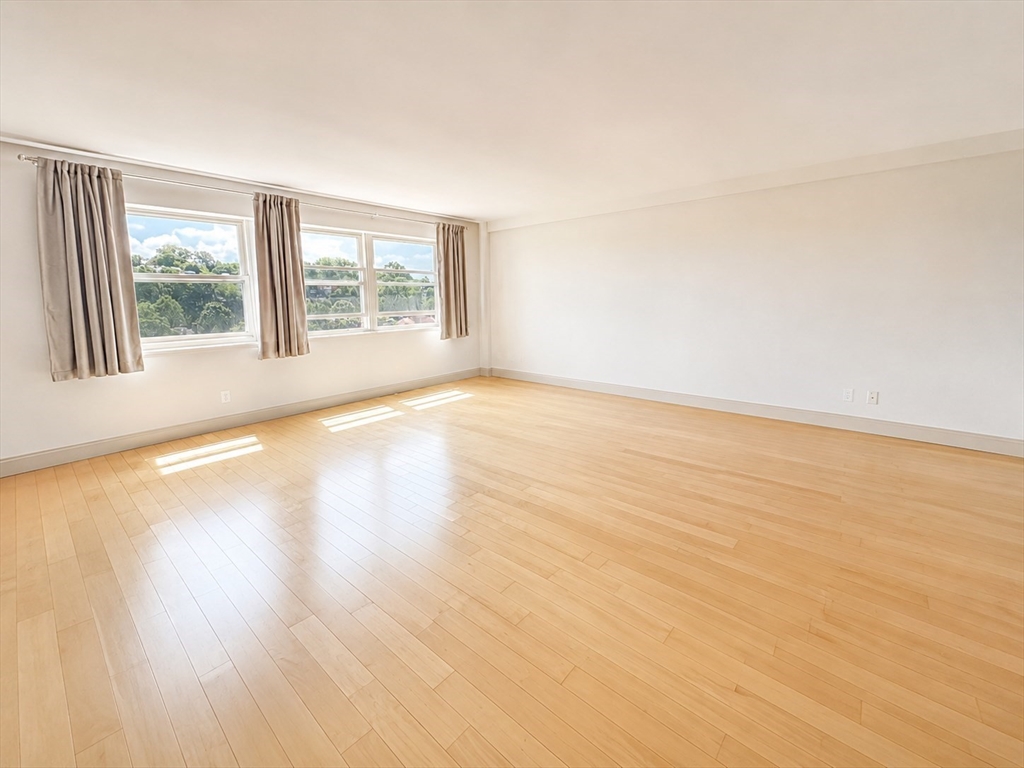 1600 Beacon - Coolidge Corner