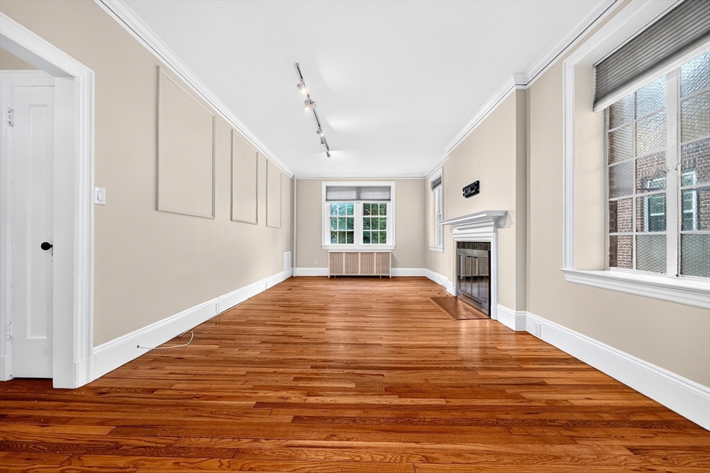 205 Mount Auburn - Harvard Square