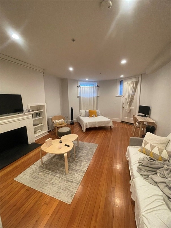 470 Beacon St. - Back Bay