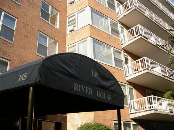145 Pinckney St. - Beacon Hill