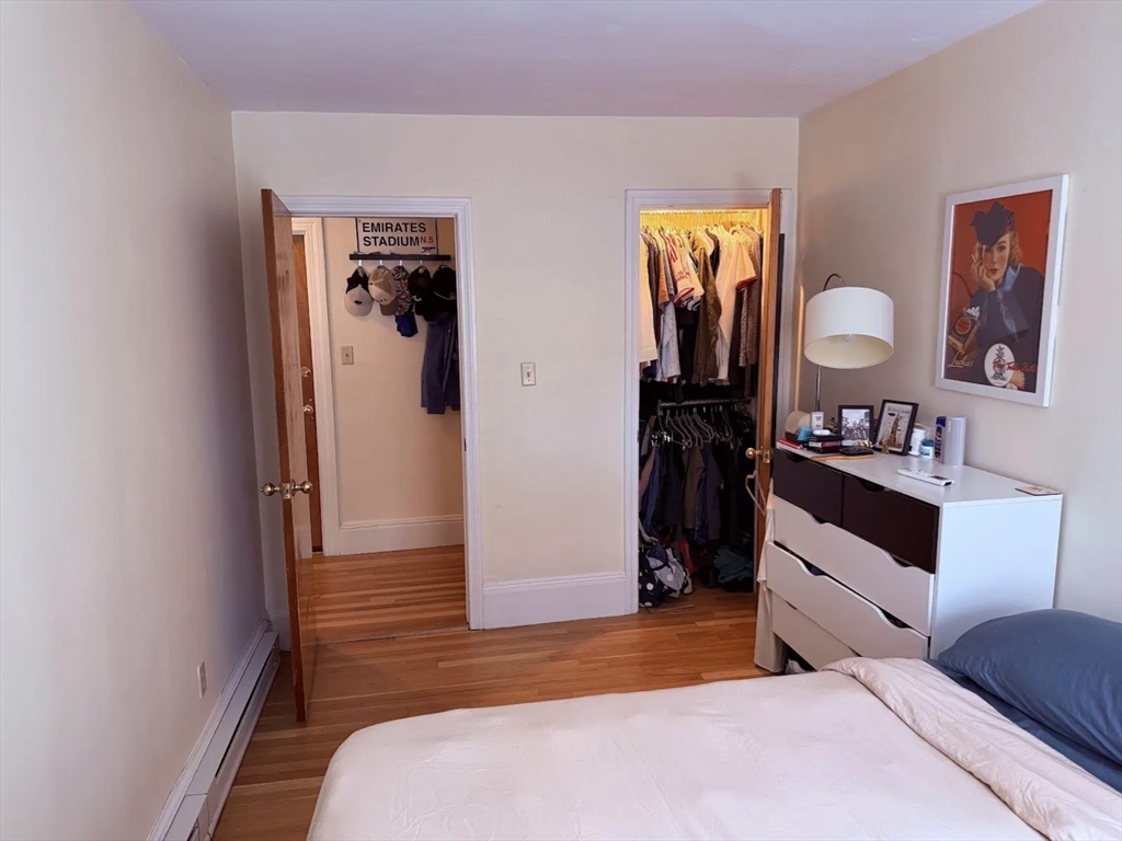 220 Newbury - Back Bay