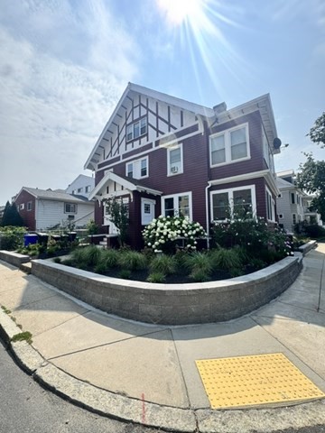 4 Pondview Ave. - Jamaica Plain