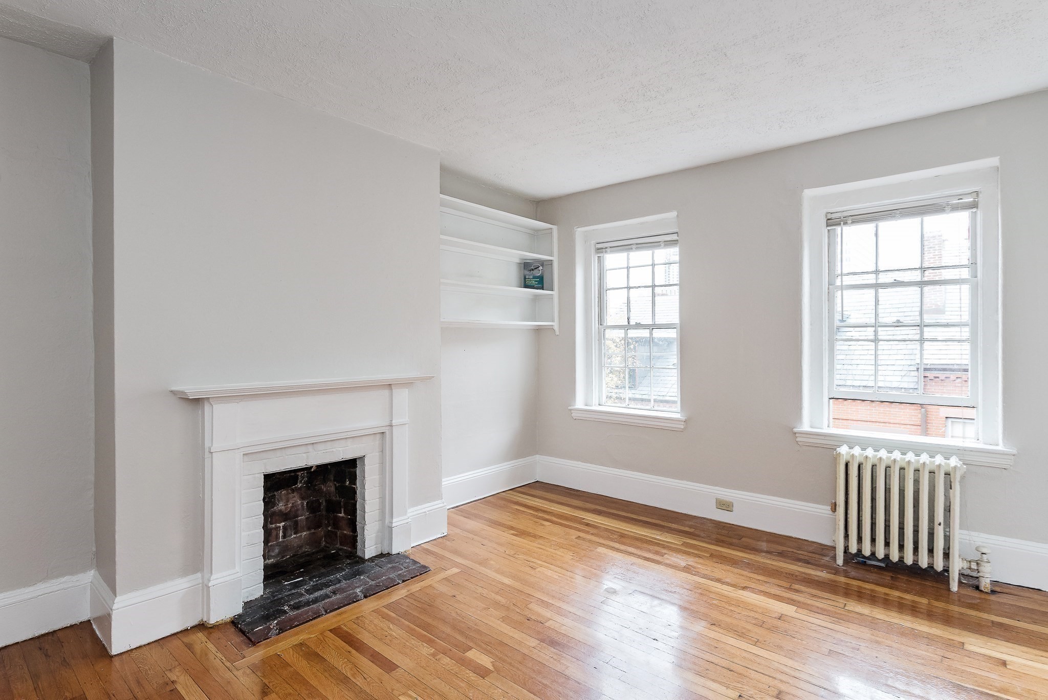 47 South Russell St. - Beacon Hill