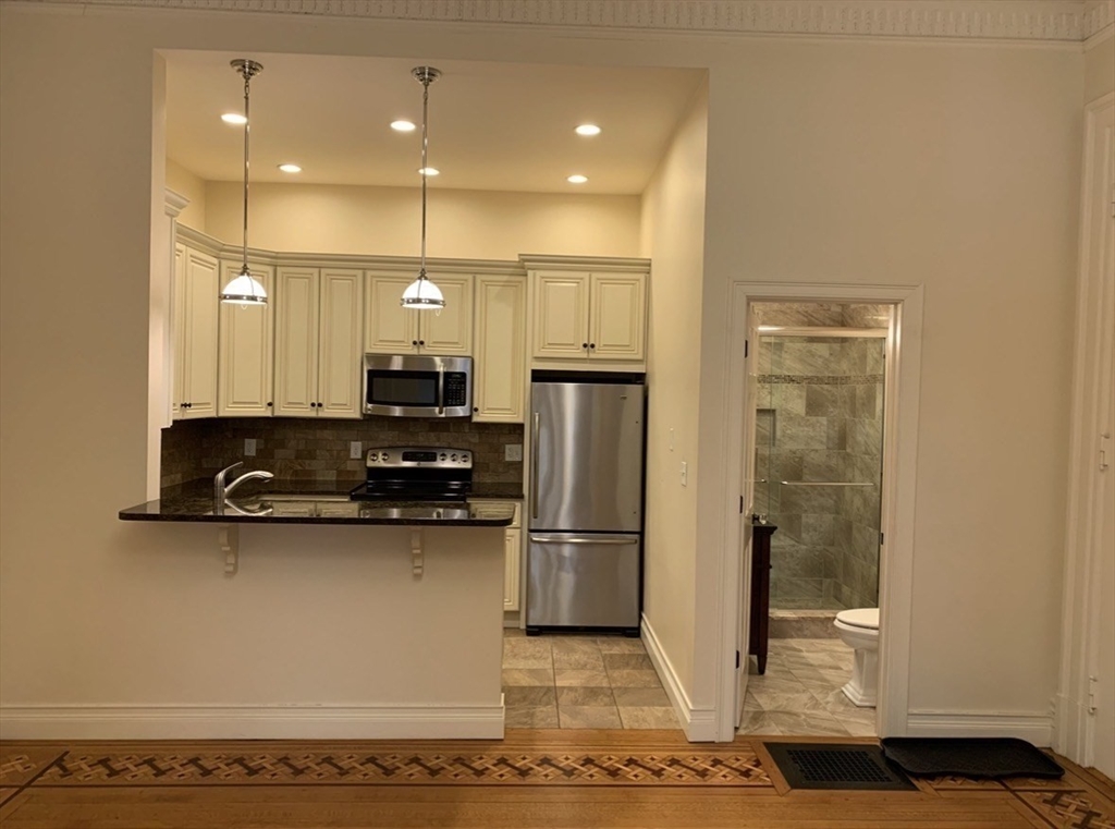 325 Commonwealth Ave. - Back Bay