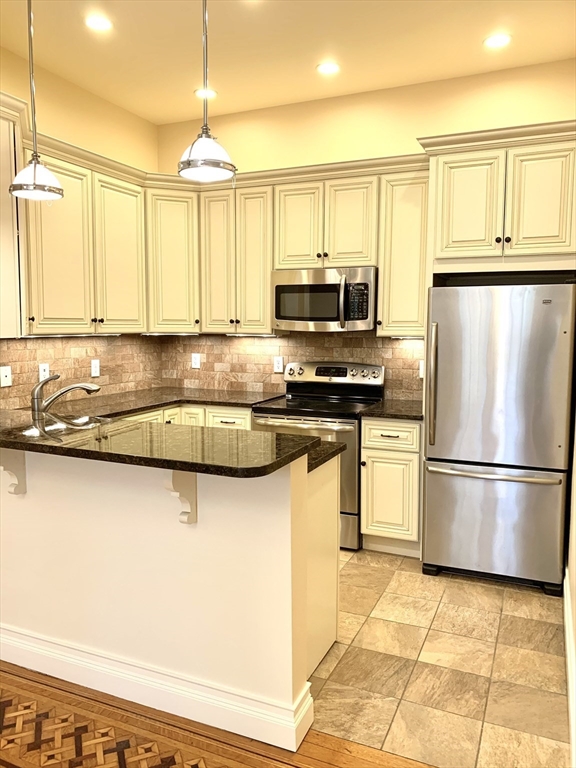 325 Commonwealth Ave. - Back Bay