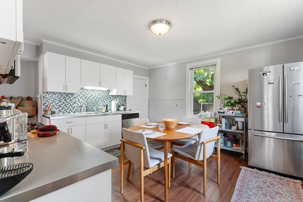 17 Holworthy Pl. - West Cambridge