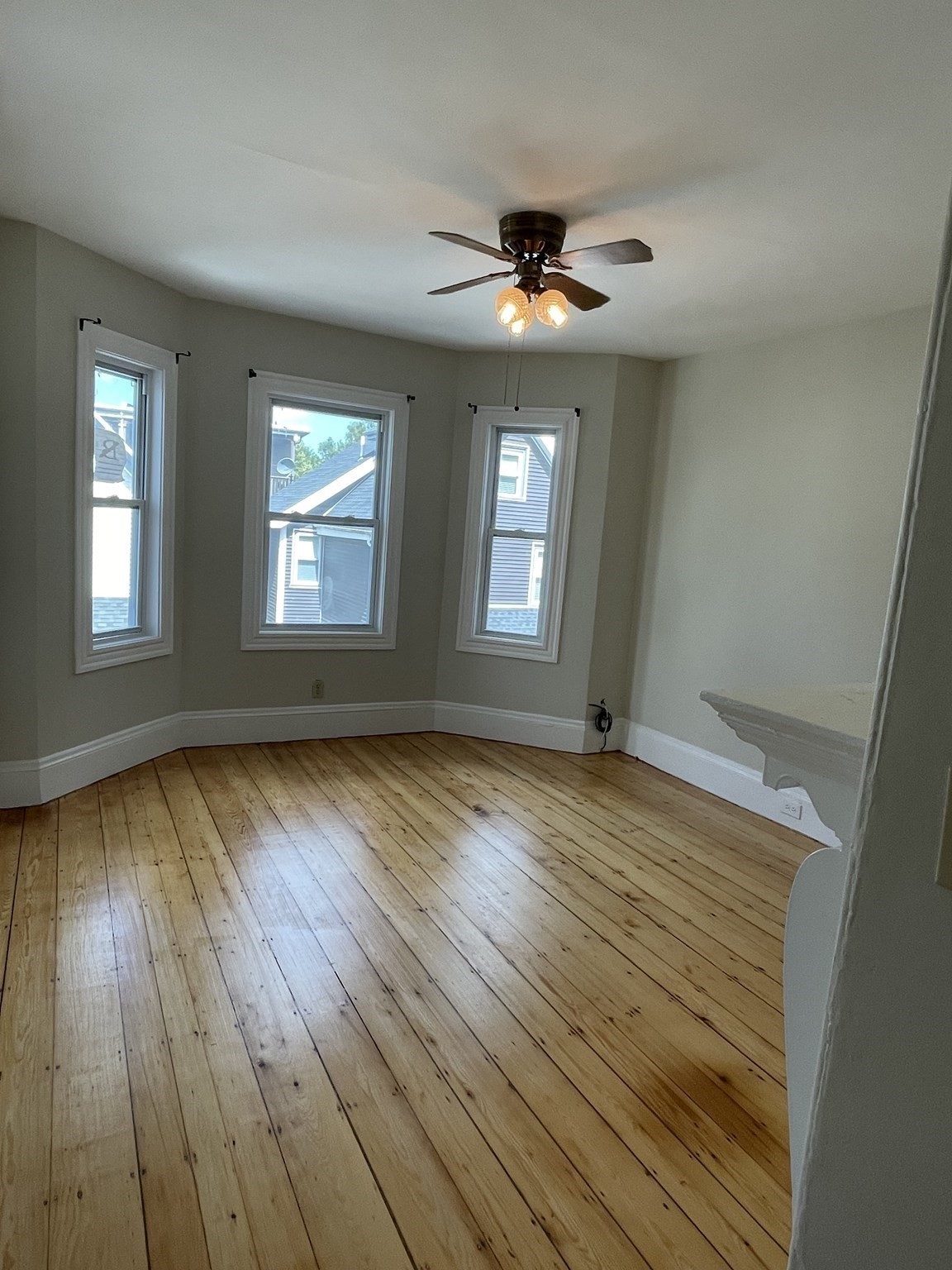 9 Woodville Park - Roxbury