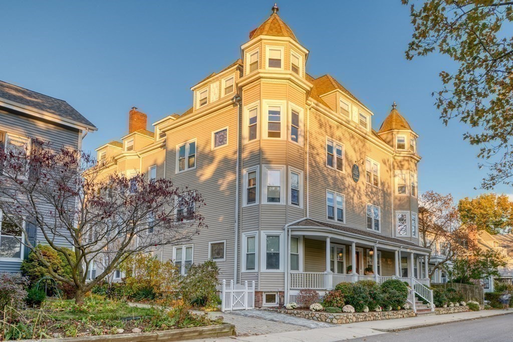 173 Davis St. - Brookline