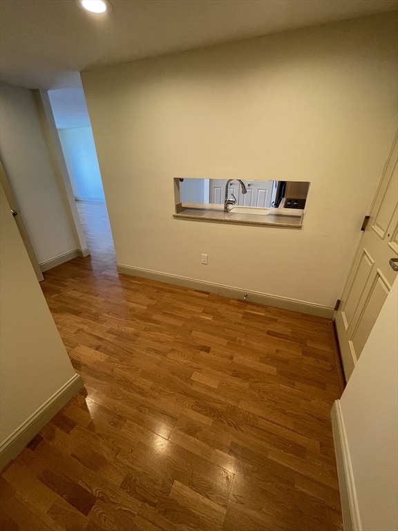 8 Museum Way - East Cambridge