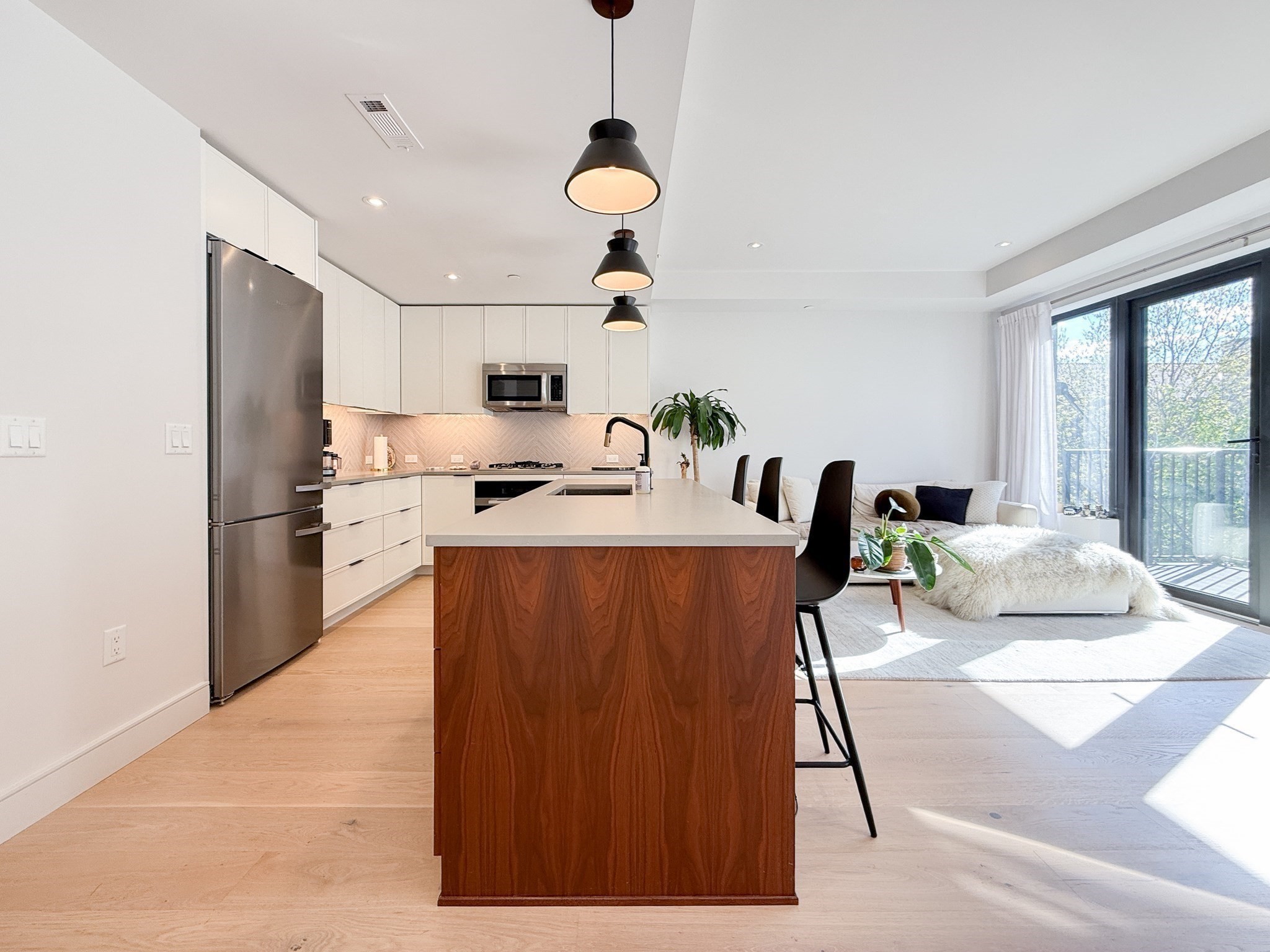1 Nevins Hill Way - Brighton