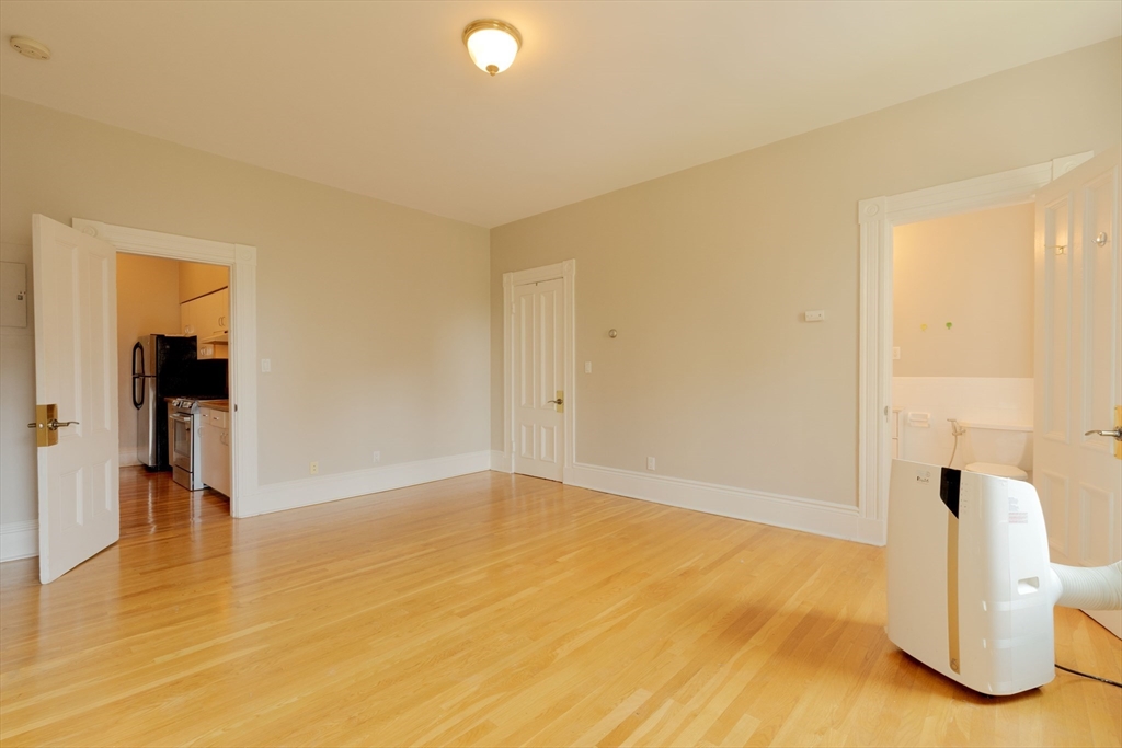 256 West Newton - Back Bay