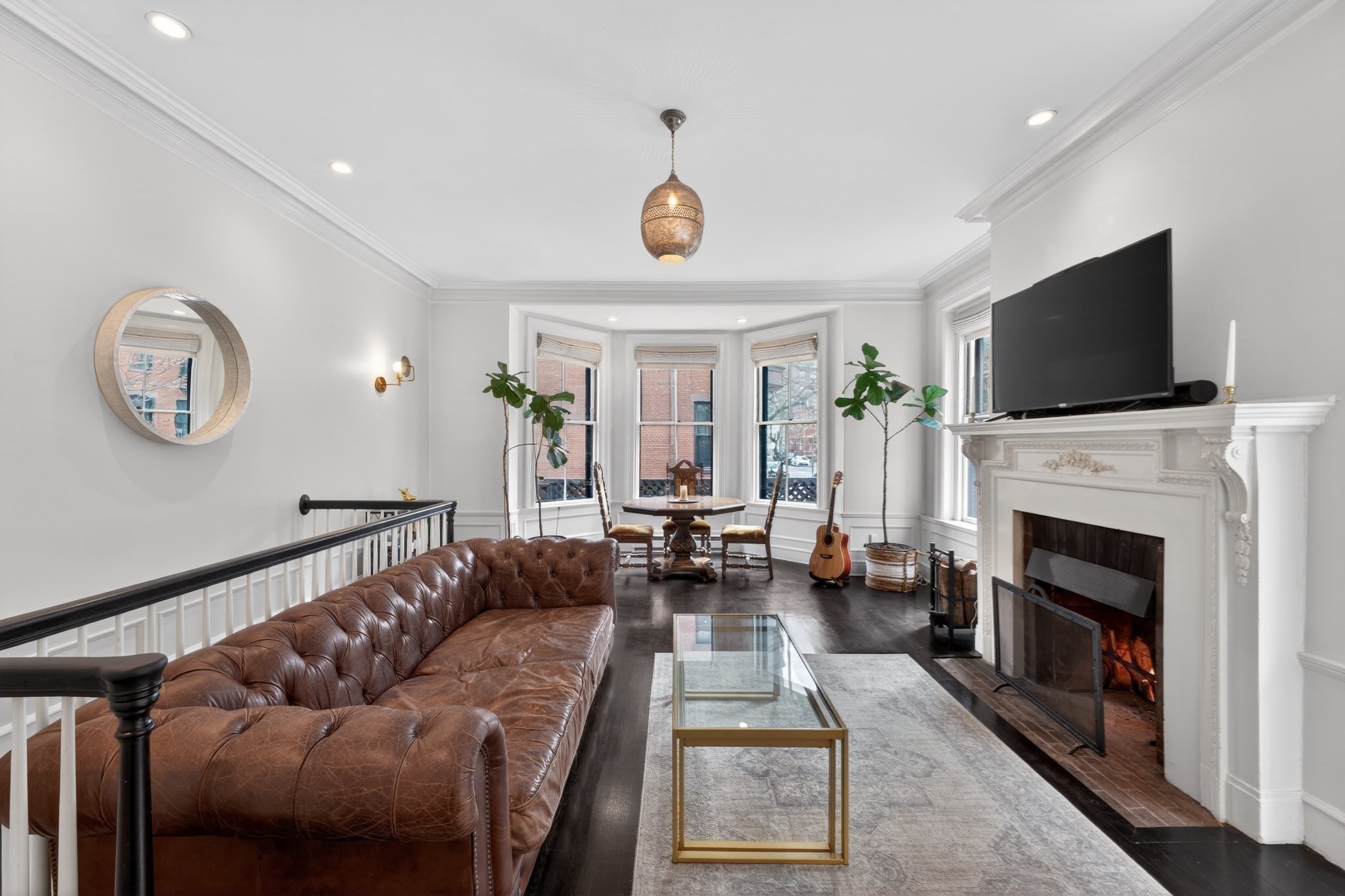12 Hereford - Back Bay