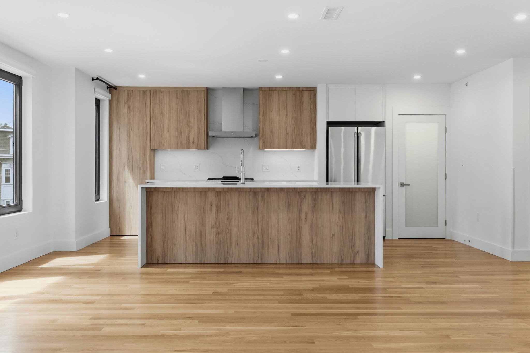 6 Devine Way - South Boston