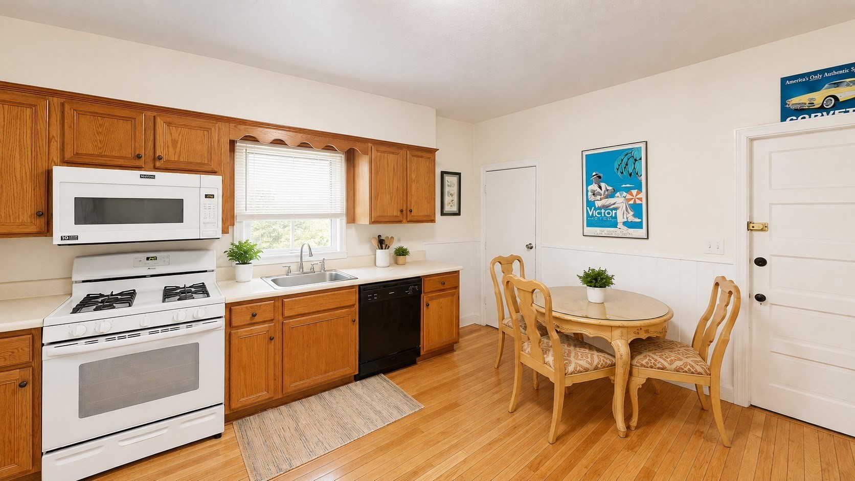 213 Parsons - Brighton