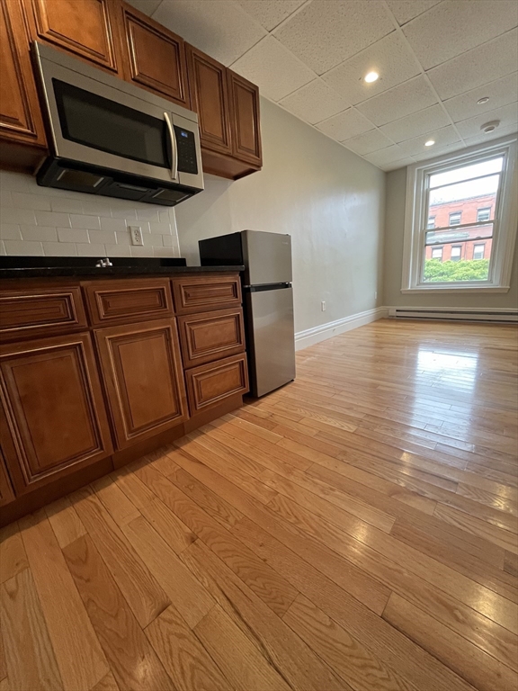 302 Newbury - Back Bay