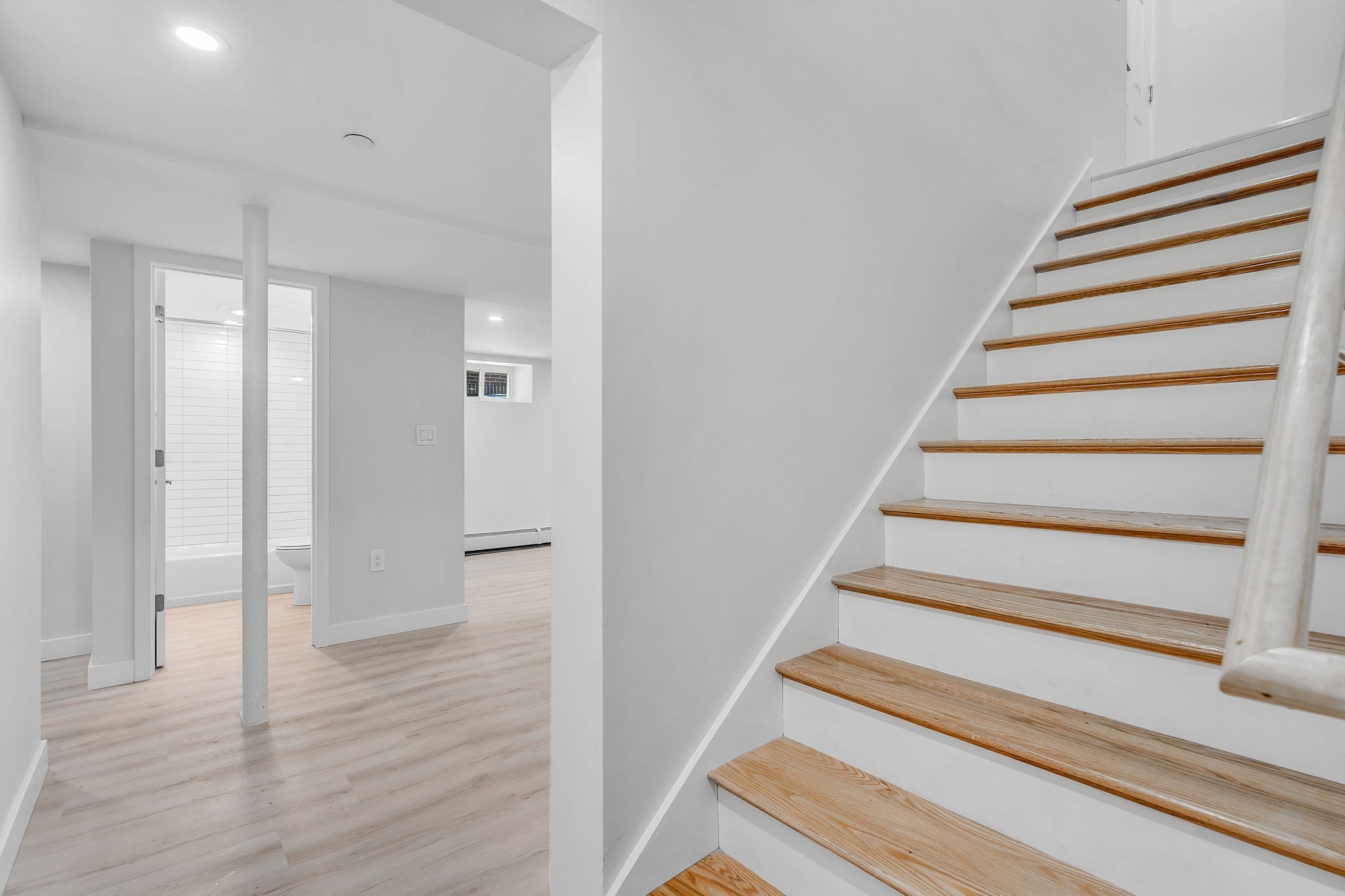 74 Ruthven - Roxbury