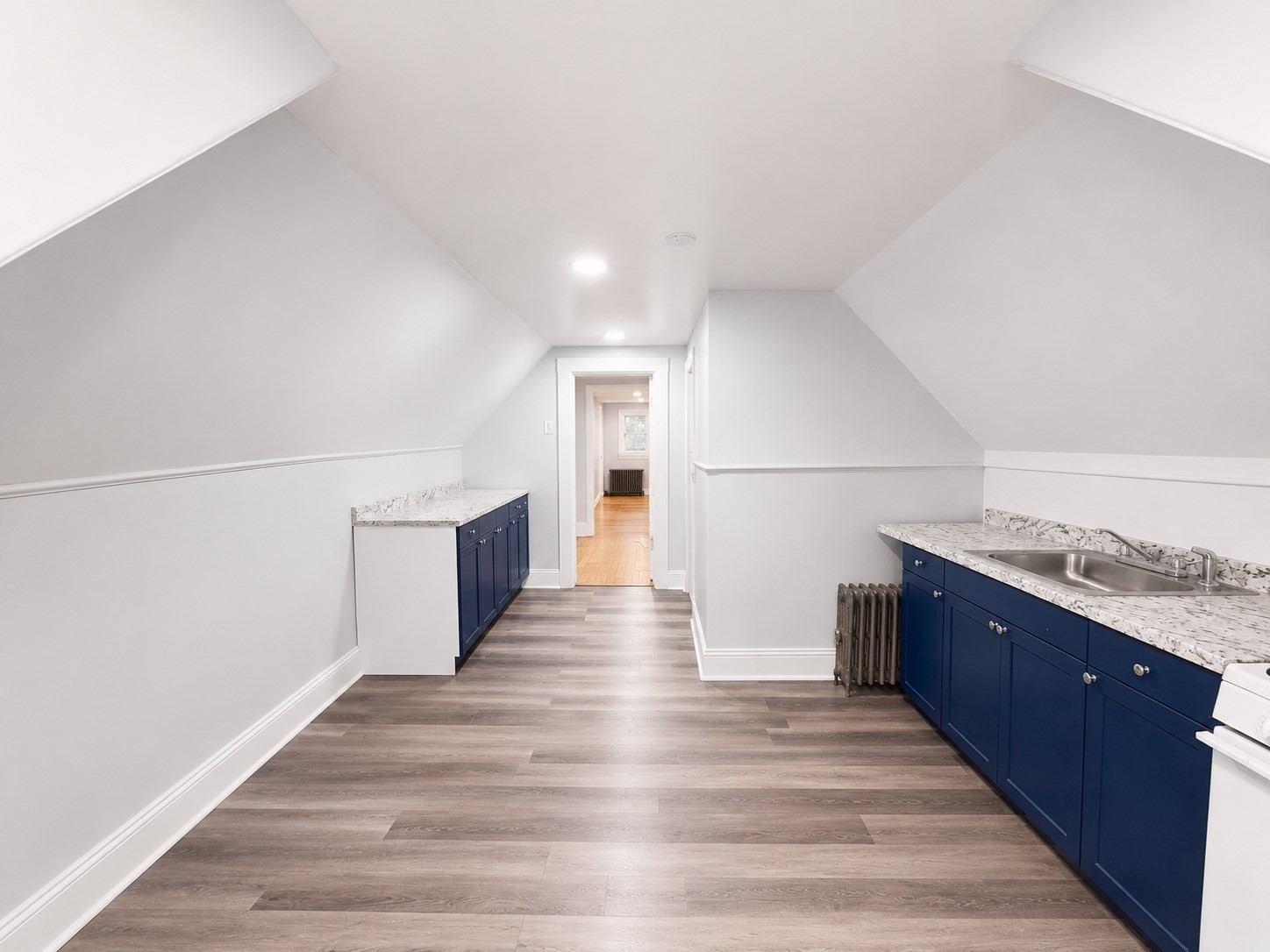12 Homestead - Roxbury