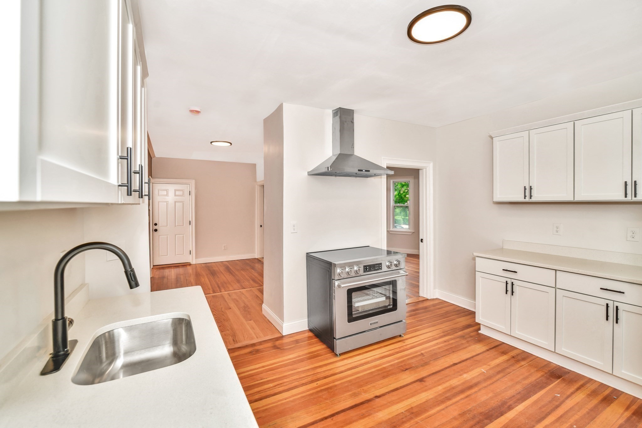 1420 River St. - Hyde Park