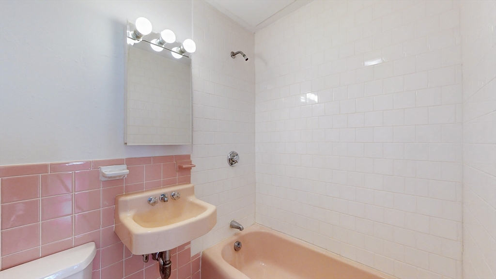 513 Beacon - Back Bay