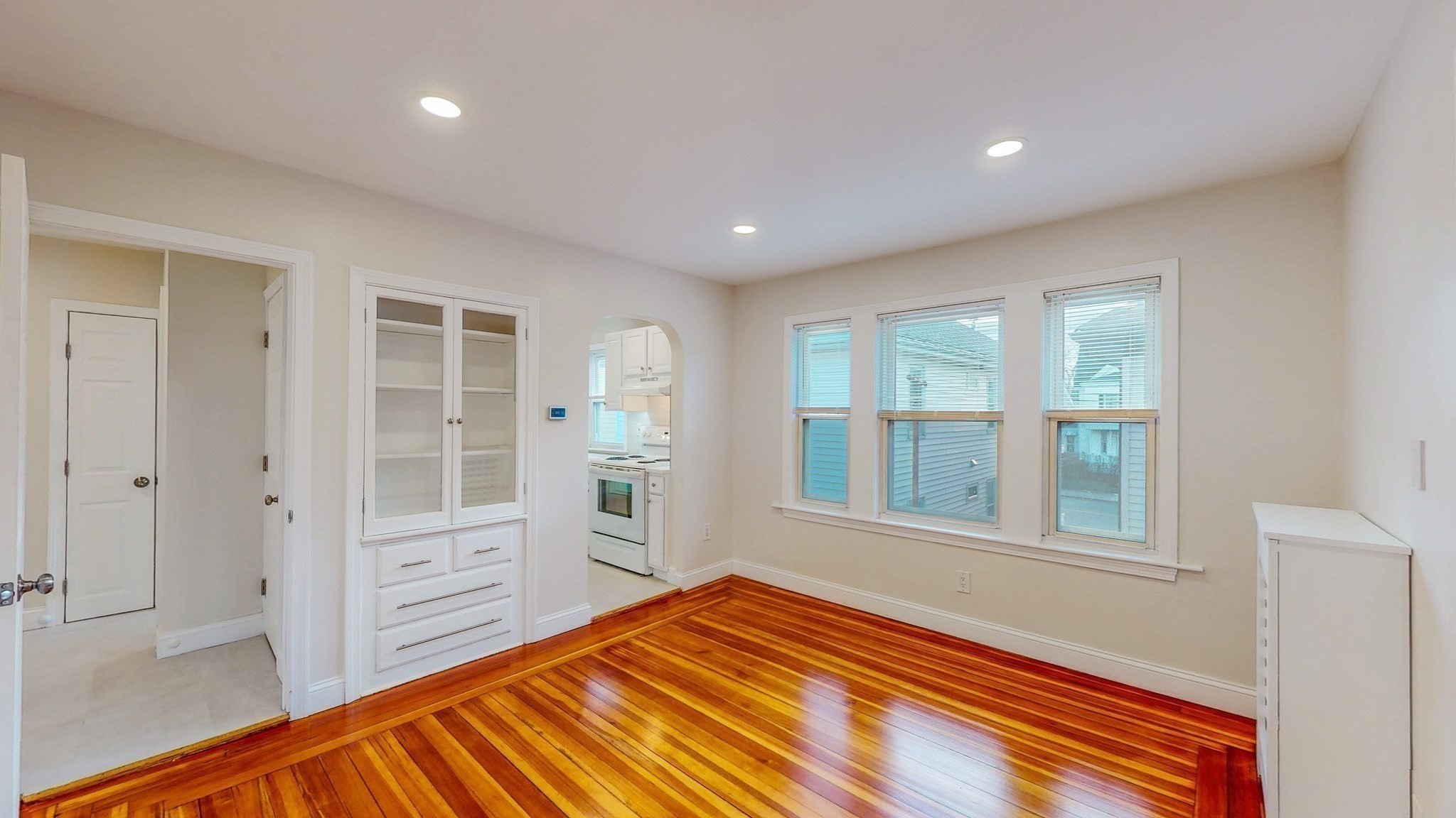 7 Smith St. - Tufts University