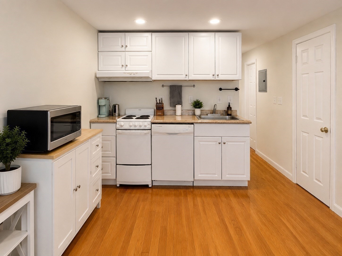 28 Phillips St. - Beacon Hill