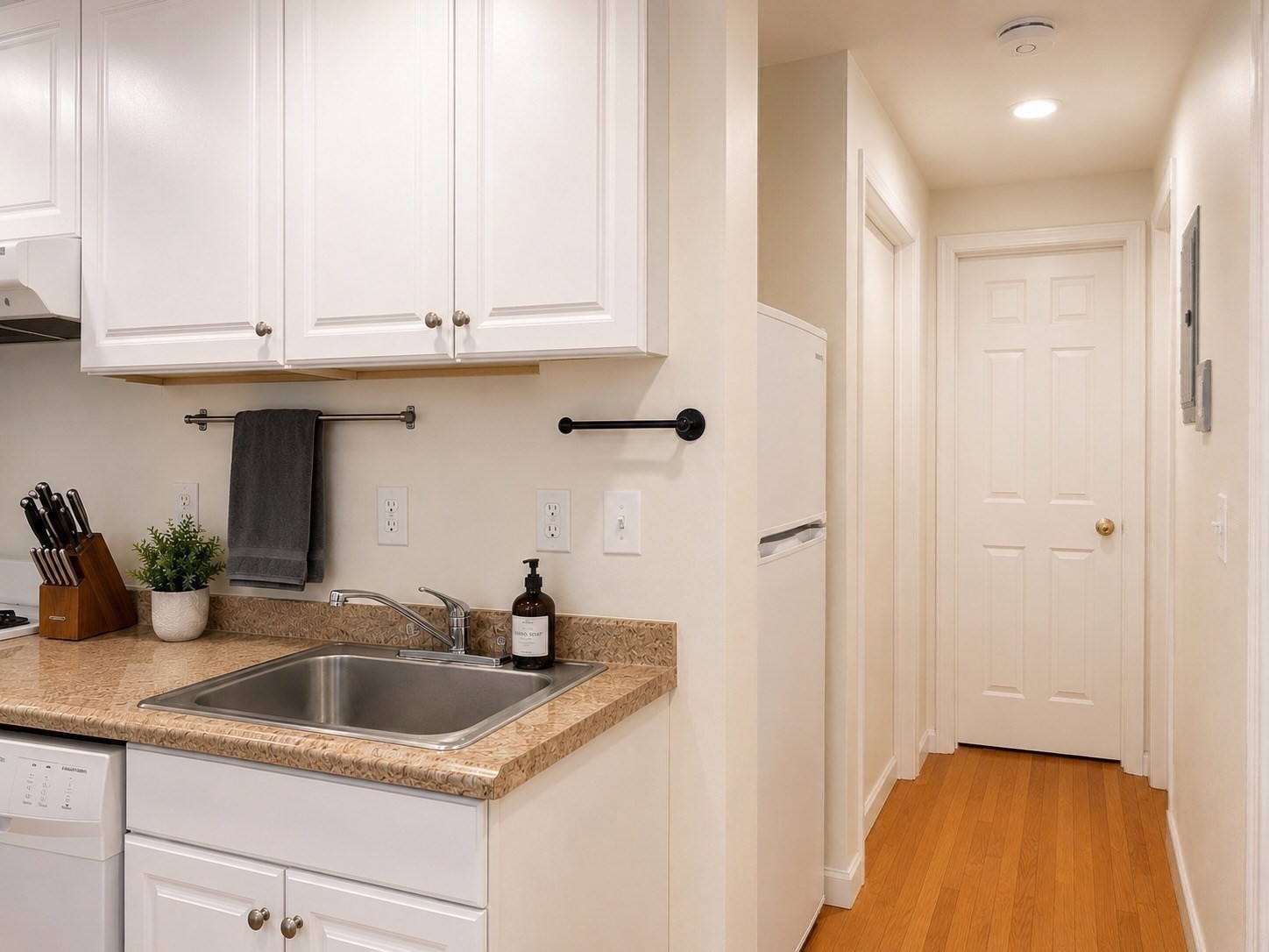 28 Phillips St. - Beacon Hill