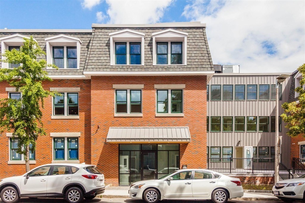 906 East 2nd - South Boston