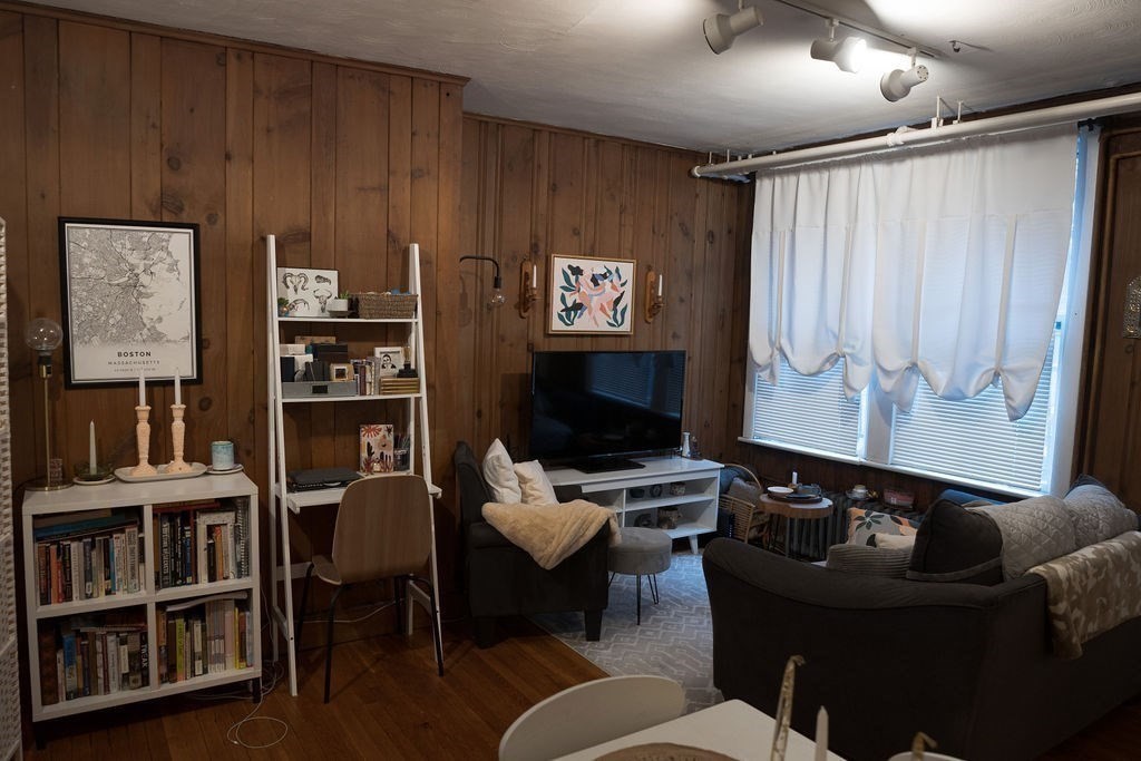 123 Marlborough - Back Bay