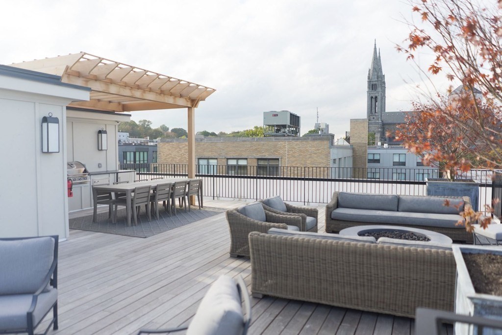 1467 Tremont - Mission Hill