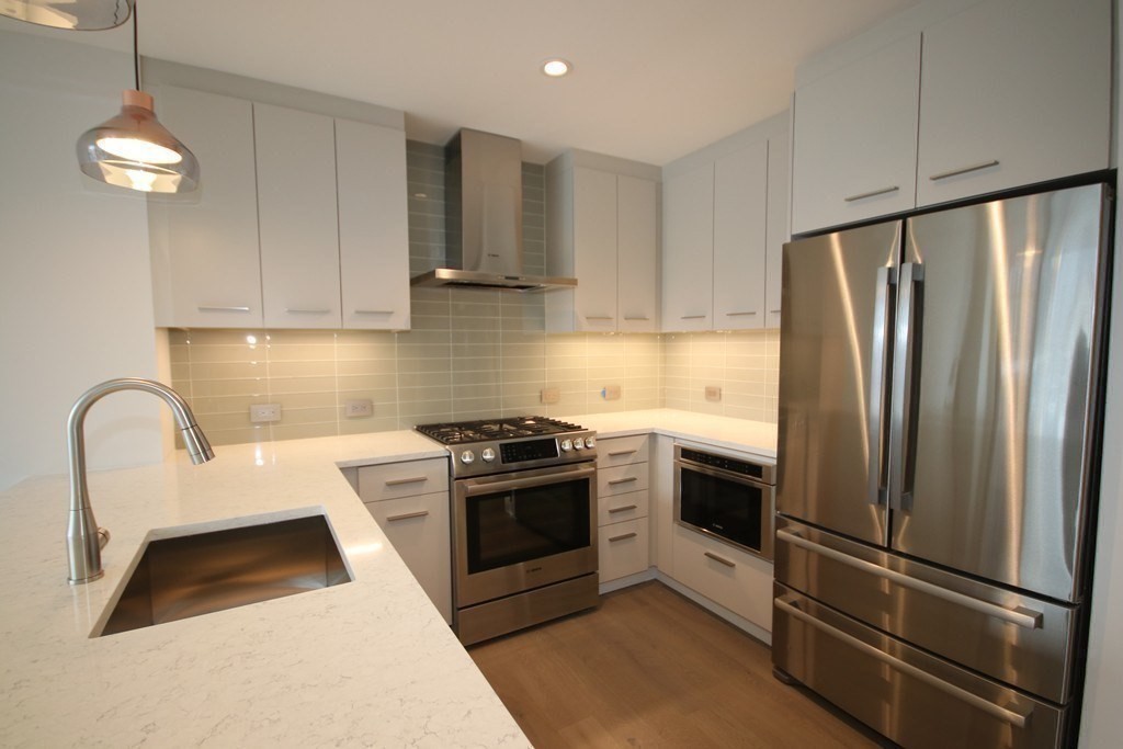 40 Traveler St. - South End