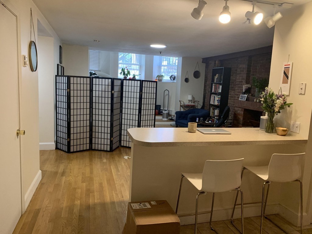 265 Newbury St. - Back Bay
