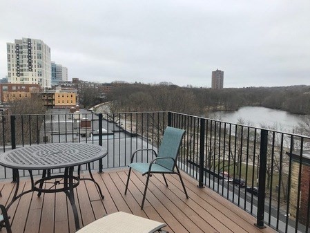 10 Jamaicaway - Jamaica Plain